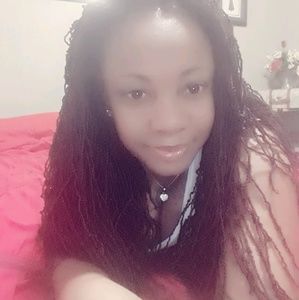 Meet your Posher, Simone